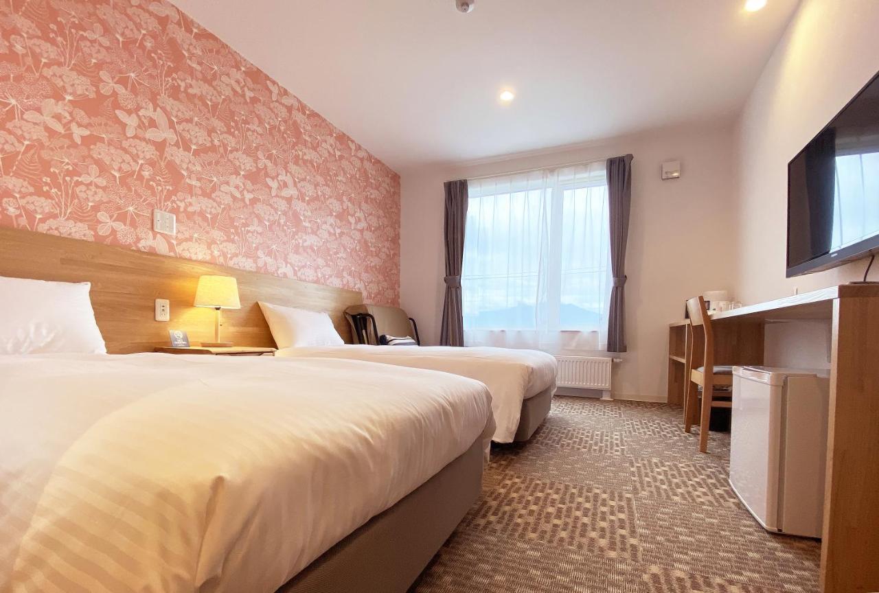 Hotel Hanafuji Inn Nakafurano Kültér fotó