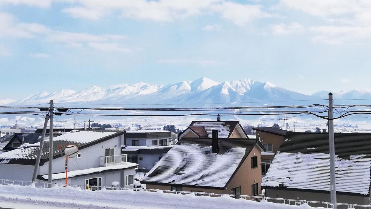 Hotel Hanafuji Inn Nakafurano Kültér fotó