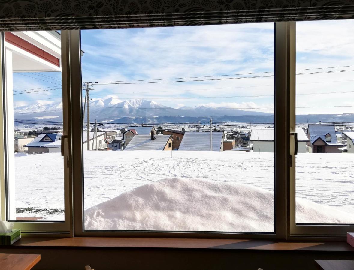 Hotel Hanafuji Inn Nakafurano Kültér fotó